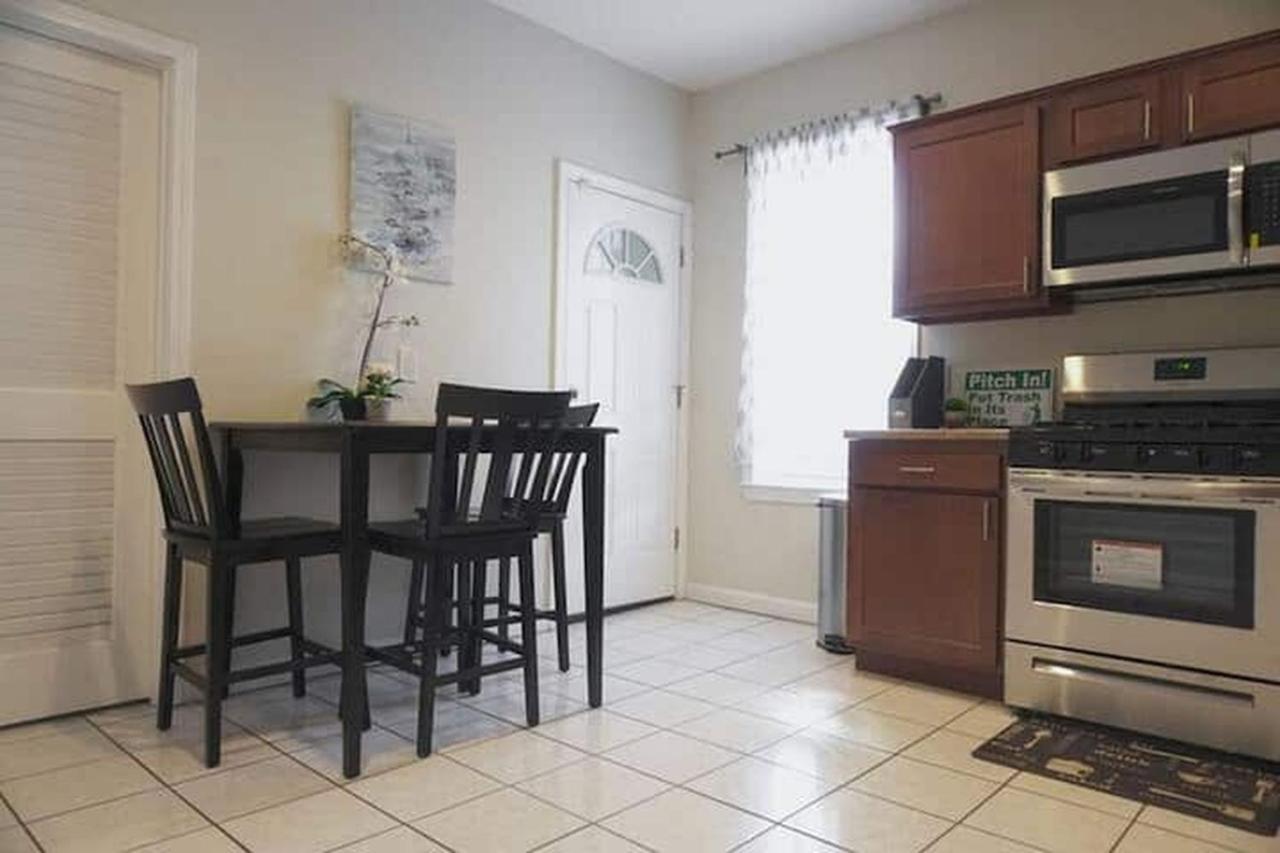 Appartamento 5br Triple Decker - 15 Mins To City